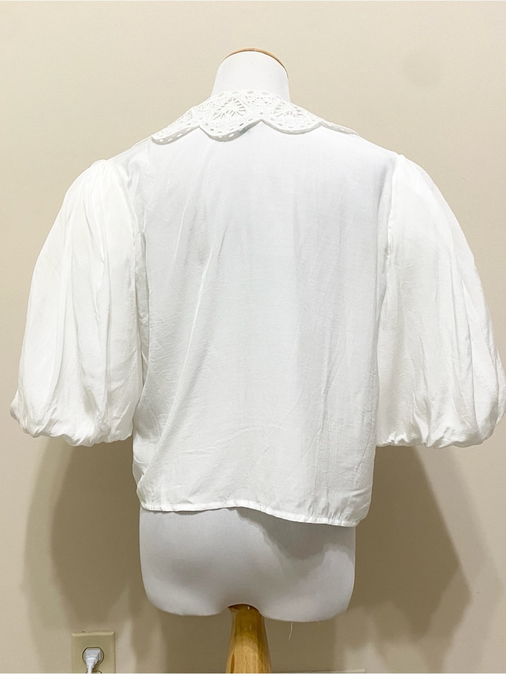 Farm Rio Anthropologie Richelieu Collar Shirt Blouse Off-White Ivory White - Picture 3 of 6